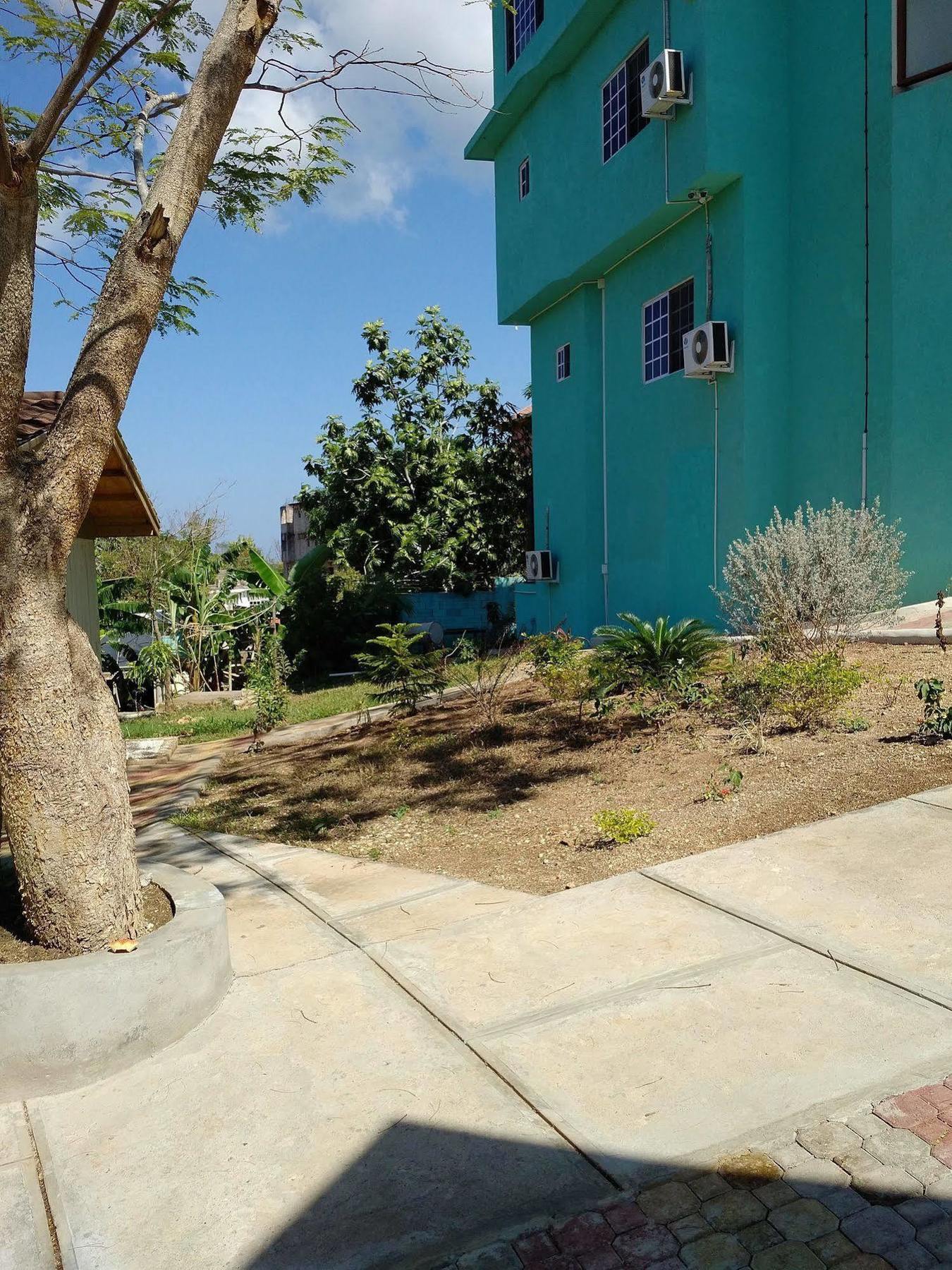Negril Sky Blue Resorts Kültér fotó